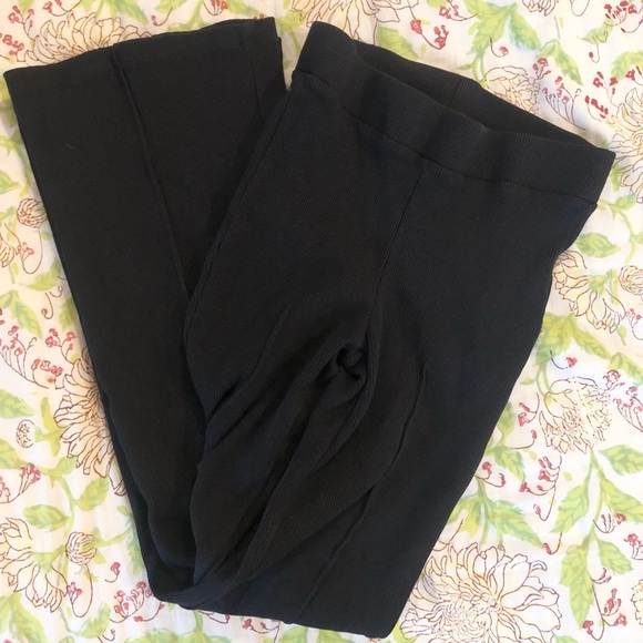 ‼️SOLD‼️ The Rib Kick Flare - Picture 5 of 7